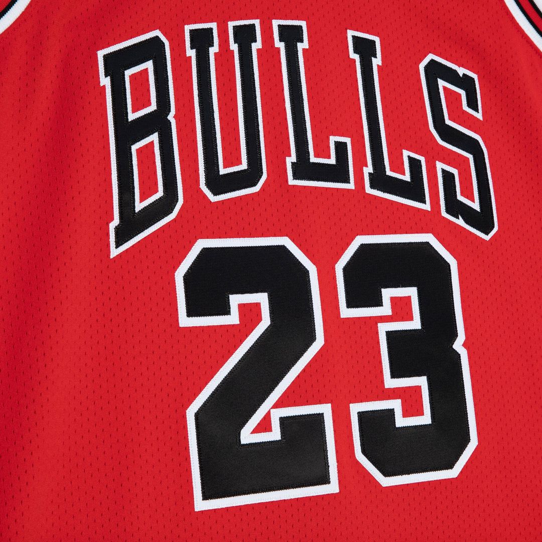 Chicago Bulls Michael Jordan Mitchell & Ness 1997 - 98 Authentic Jersey - Red