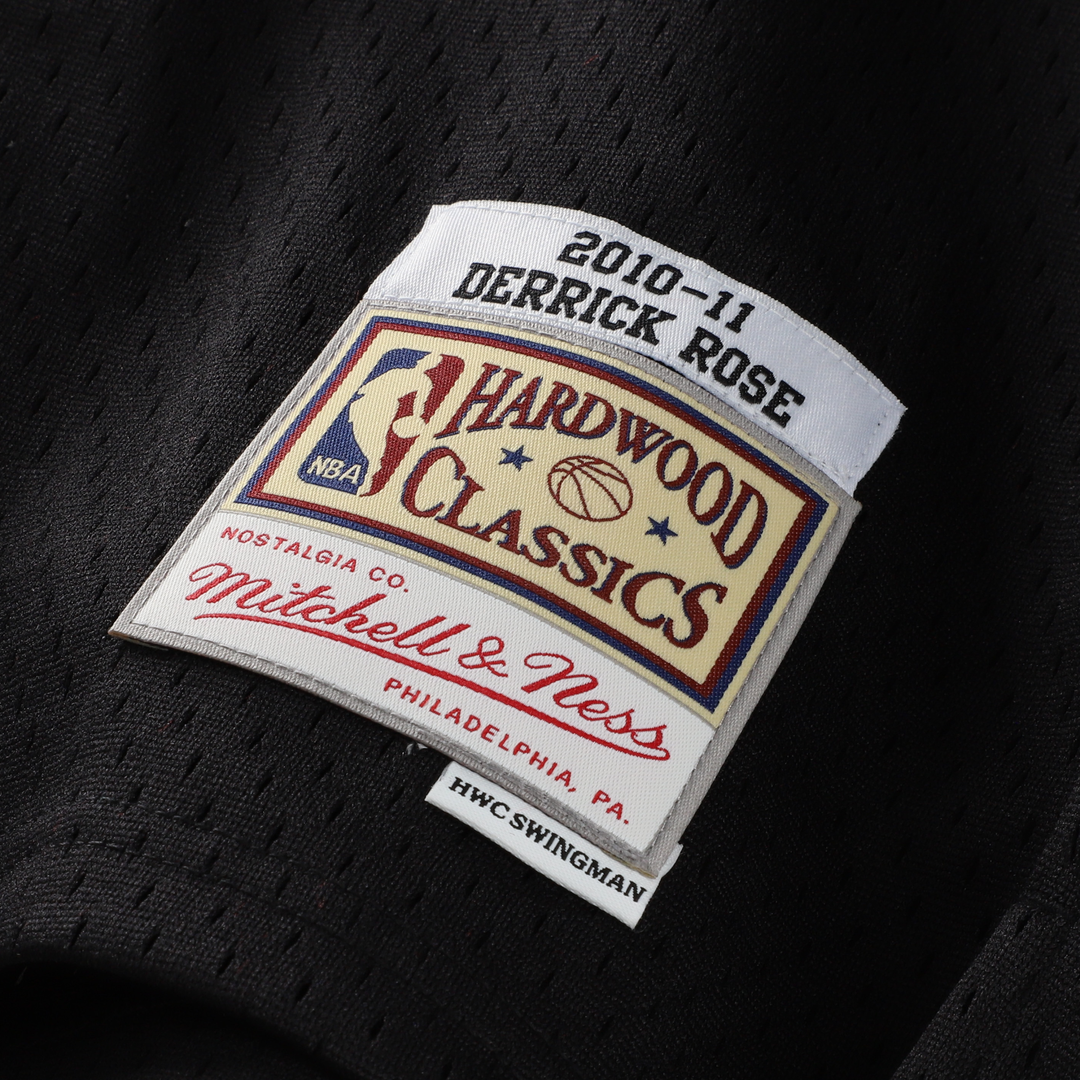 Chicago Bulls Derrick Rose Mitchell & Ness Youth 2010/11 Hardwood Classics Swingman Jersey - Black
